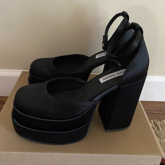 Steve Madden ‘Charlize” Black Satin Stacked Platform Mary Jane’s - Picture 3 of 6